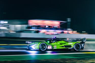 63 BORTOLOTTI Mirko (ita), MORTARA Edoardo (ita), KVYAT Daniil, Lamborghini Iron Lynx, Lamborghini SC63 #63, Hypercar, FIA WEC, action during the 2024 24 Hours of Le Mans, 4th round of the 2024 FIA World Endurance Championship, on the Circuit des 24 Heures du Mans, from June 15 to 16, 2024 in Le Mans, France - Photo Julien Delfosse / DPPI