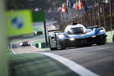 35 MILESI Charles (fra), HABSBURG-LOTHRINGEN Ferdinand (aut), CHATIN Paul-Loup (fra), Alpine Endurance Team #35, Alpine A424, Hypercar, action, pitlane, during the 2024 Rolex 6 Hours of Sao Paulo, 5th round of the 2024 FIA World Endurance Championship, from July 12 to 14, 2024 on the Autódromo José Carlos Pace in Interlagos, Brazil - Photo Fabrizio Boldoni / DPPI