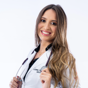 Yasmim Tapety Araújo (Clínico geral)