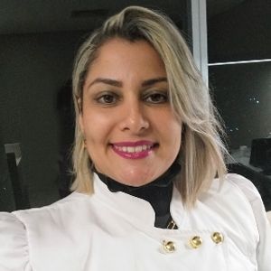 Marcela Moura dos Santos Almeida (Nutricionista)