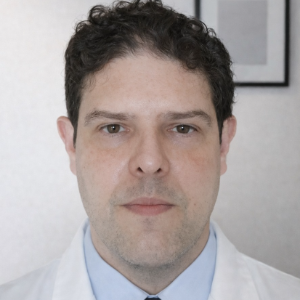 Everton Abreu Cardoso (Clínico geral)