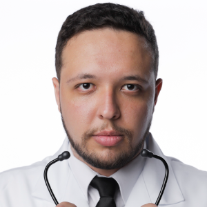 Leonardo Valadão Pereira (Clínico geral)