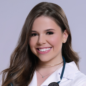 Isadora Acerbi Manfrin (Clínico geral)