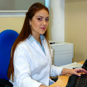 Barbara Luiza Inocêncio Battistel (Clínico geral)