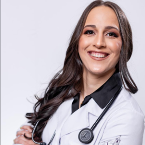 Gabriela Ferreira Nunes (Clínico geral)