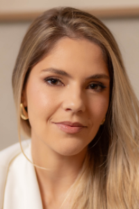 Isabela Teixeira Rodrigues Souza (Clínico geral)