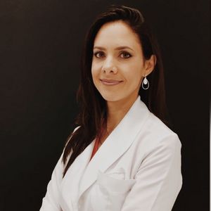 Julia Fragoso Magalhães Ville (Endocrinologista)