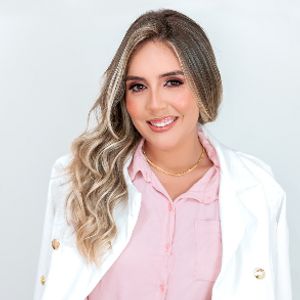 Gabriela Gonçalves Souza (Clínico geral)