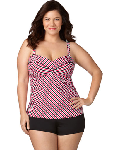 Summer’s Coming: 5 Tips for Choosing a Plus-Sized Bathing Suit!