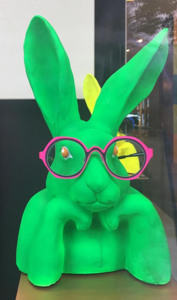 Hase, Brille, Schaufensterdeko, Antwerpen, Hingucker