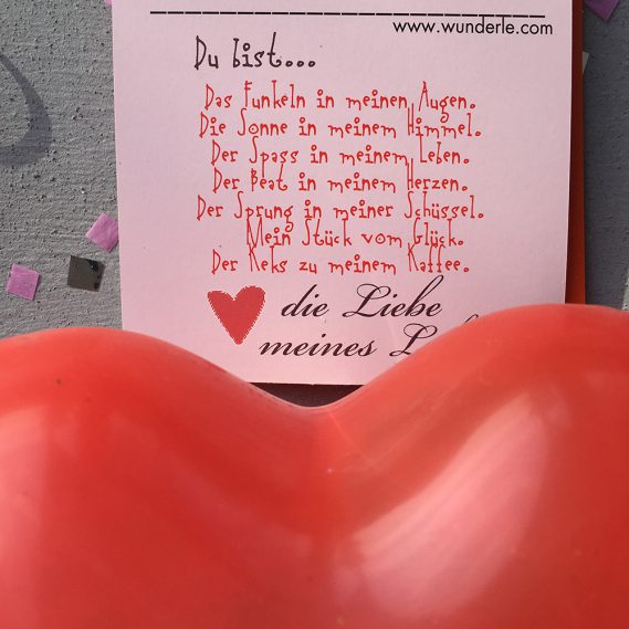 Wunderle, Wundertüte, eine Tüte Liebe, Geschenkideen, Postkarte, Inhalt, gefertigt in Werkstätten für behinderte Menschen