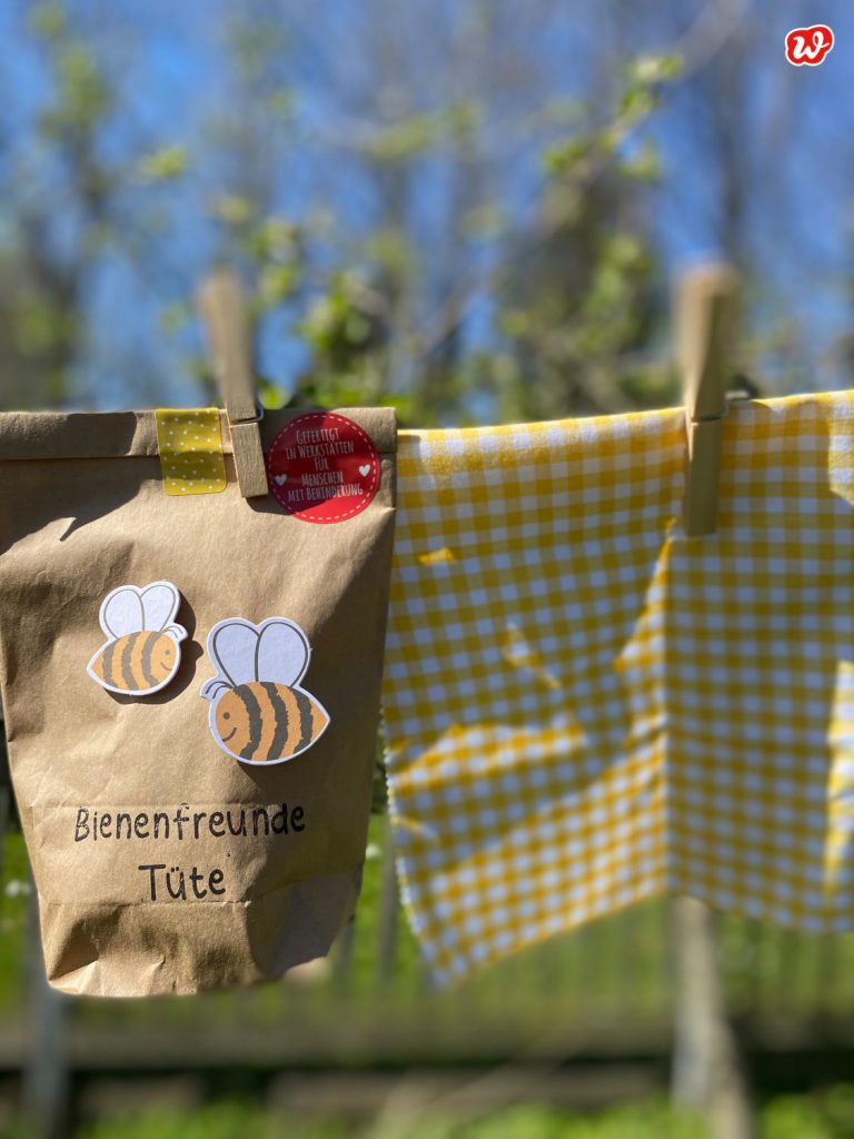 Wunderle Bienenfreunde Wundertüte auf Wäscheleine