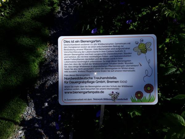 Schild Bienengarten, Landesgartenschau Bad Iburg 2018, Bienenrettung, Information über Bienensterben, Toll veranschaulicht, Ausflugsziel, Draussenzeit