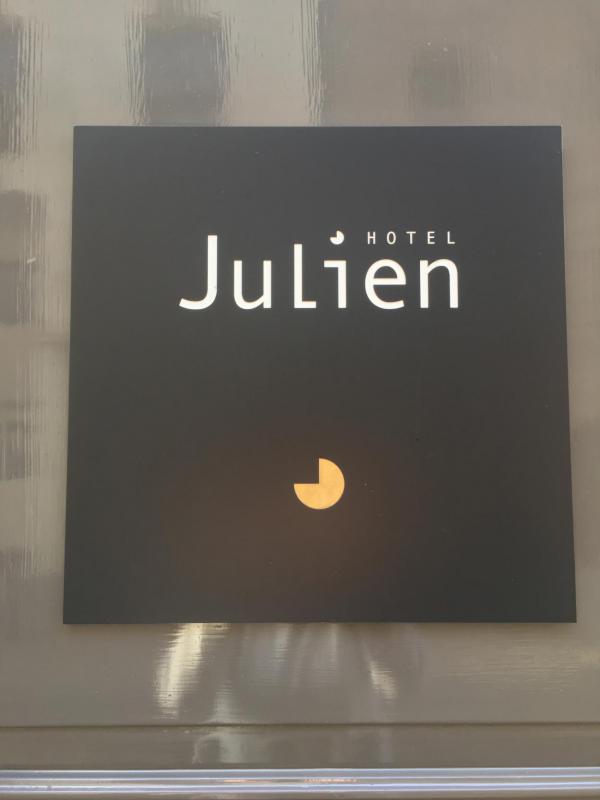 Hotel Julien, Antwerpen, Logo, Hotelempfehlung