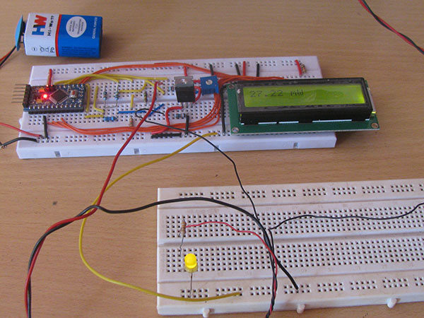 Protótipo de medidor de watts baseado em Arduino