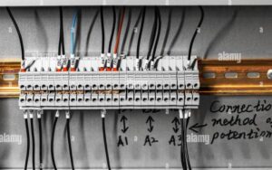 Functionality and application of reactance relays