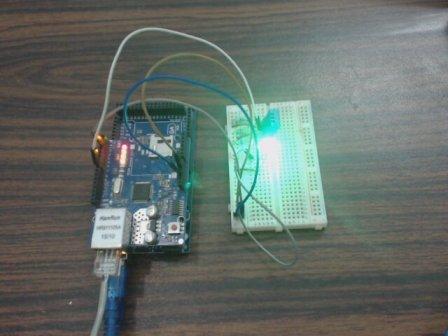 Protótipo de monitor de temperatura baseado em Arduino Ethernet controlado por corretor HiveMQ 