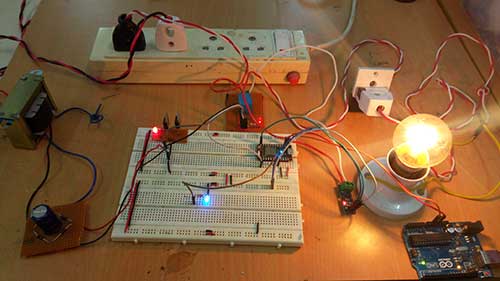 Protótipo de soquete AC IoT inteligente baseado em fótons