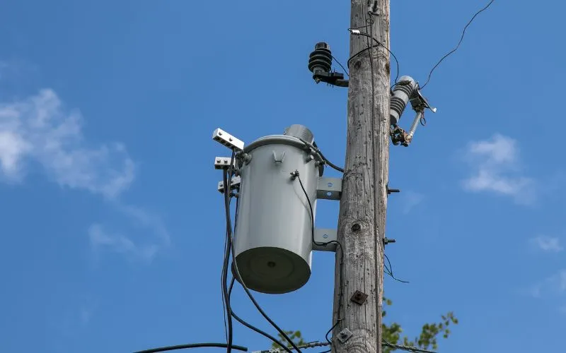 Single-phase transformers