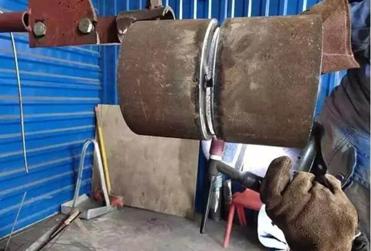 A porta de fixação horizontal do gasoduto é a posição 5g