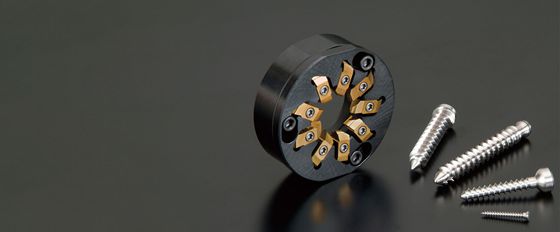 Thread cutting on lathes