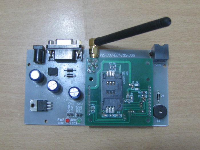  Módulo SIM900 GSM conectado ao pino Tx do módulo da placa Arduino através de Max232