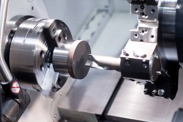 Classification according to the type of processing technology and use of machine tools