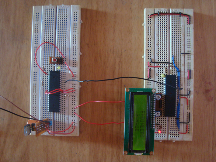 Comunicação de dados entre o Módulo LCD e o AVR através da configuração do circuito de transmissão serial na placa de ensaio