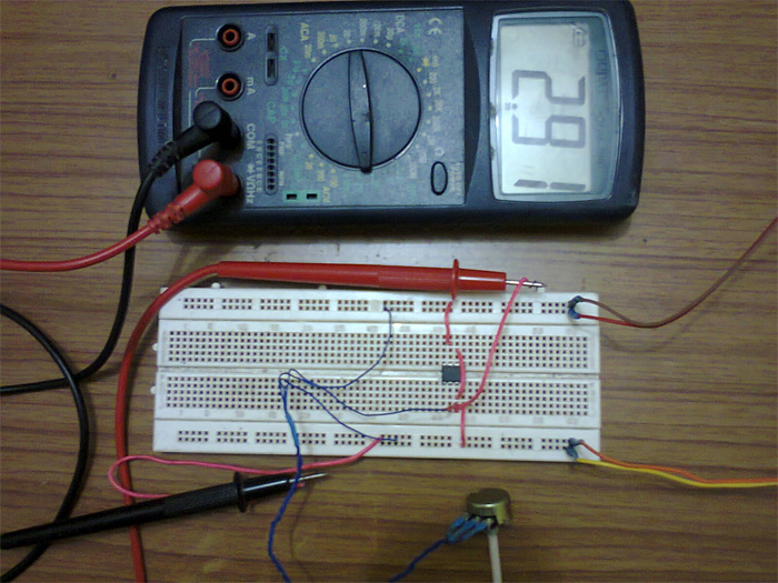 Imagem do circuito usado para testar o pino não inversor do IC LM741