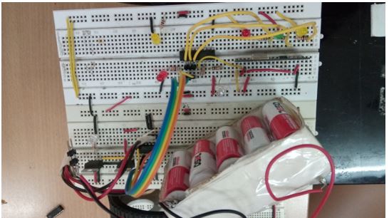 Imagem do circuito receptor do robô sem fio controlado por joystick baseado em AVR