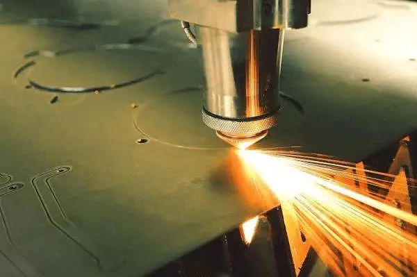 Plasma cutting versus flame cutting