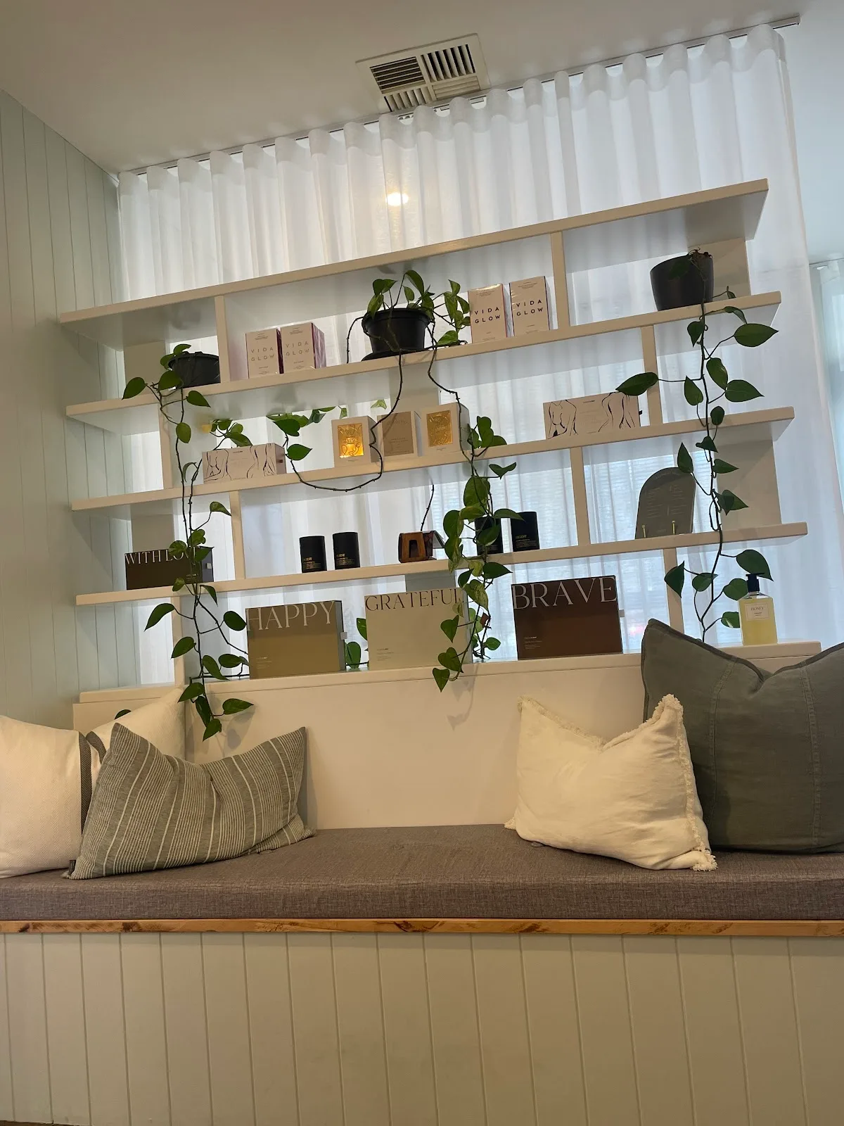 The Skyn Lounge - Canberra skin clinic - Photo 4