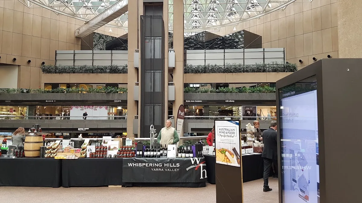 Collins Cosmetic Clinic - Photo 4