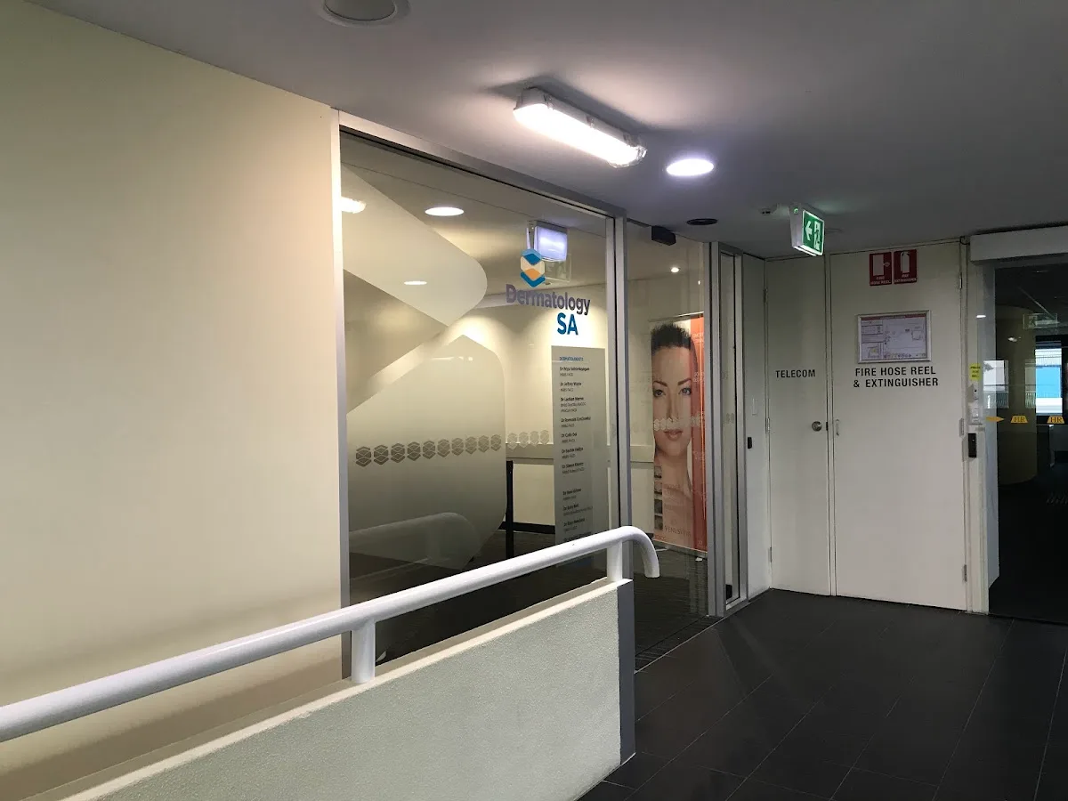 Dermatology SA, photograph 3