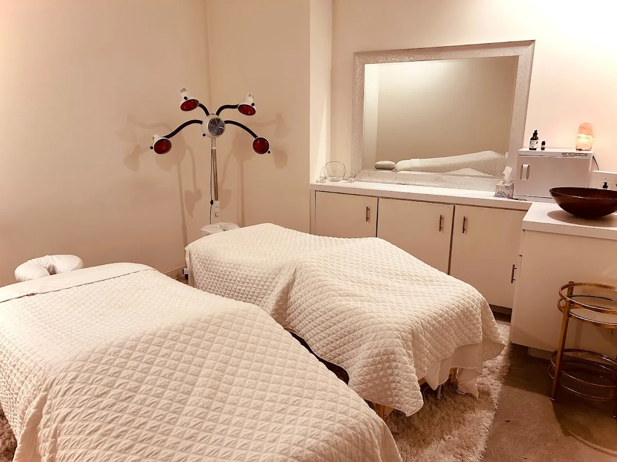 LVS La Vie Med Spas + Day Spa - Photo 3