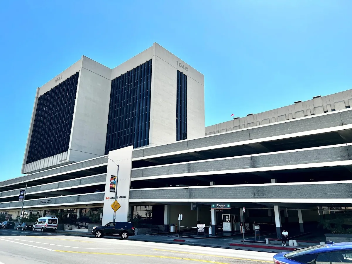 W Dermatology Long Beach, photograph 2
