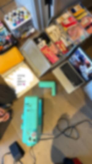 Locked content preview