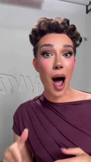Locked content preview