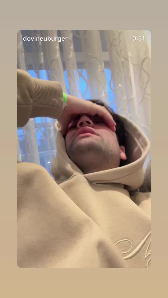 Locked content preview