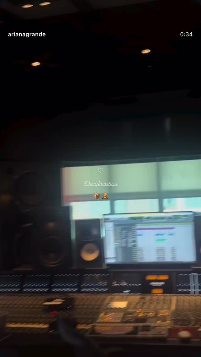 Locked content preview