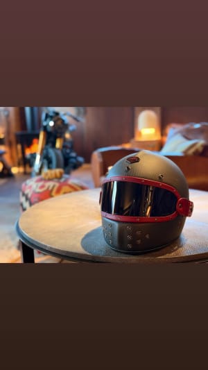 Locked content preview