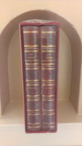 Three Musketeers (Boys' & Girls' Library)