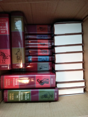 Oxford Illustrated Dickens