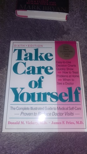 Take Care of Yourself: The Complete Illustrated Guide to Medical Self-care