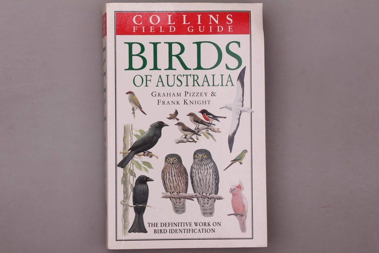 The Graham Pizzey & Frank Knight Field Guide to the Birds of Australia