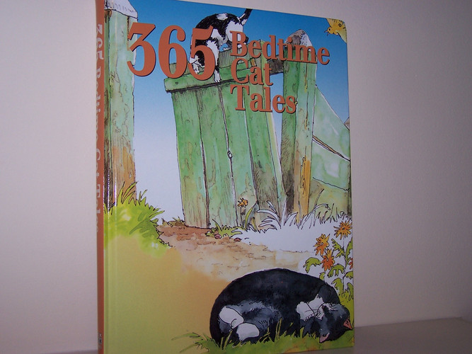 365 Bedtime Cat Tales