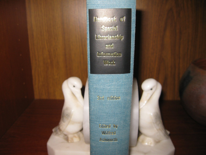 Handbook of Special Librarianship
