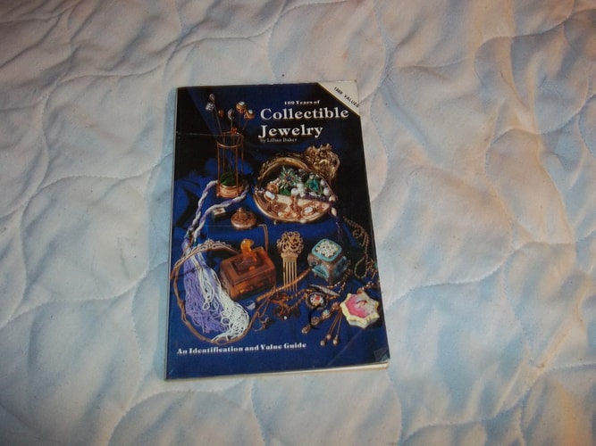 100 Years of Collectible Jewelry, 1850-1950
