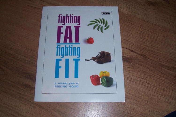 Fighting Fat - Fighting Fit A Self-help Guide to Feeling Good