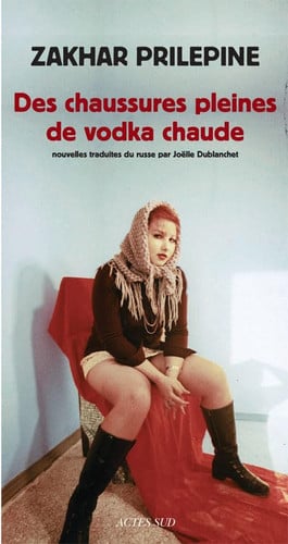 Des chaussures pleines de vodka chaude nouvelles